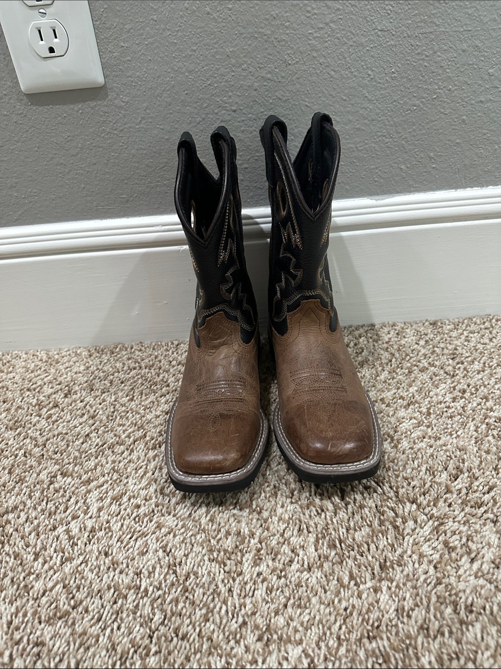 CODY JAMES BOY’S KNOX WESTERN BOOTS - BROAD SQUARE TOE